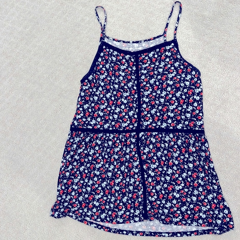 American Eagle strappy tank top, size medium.